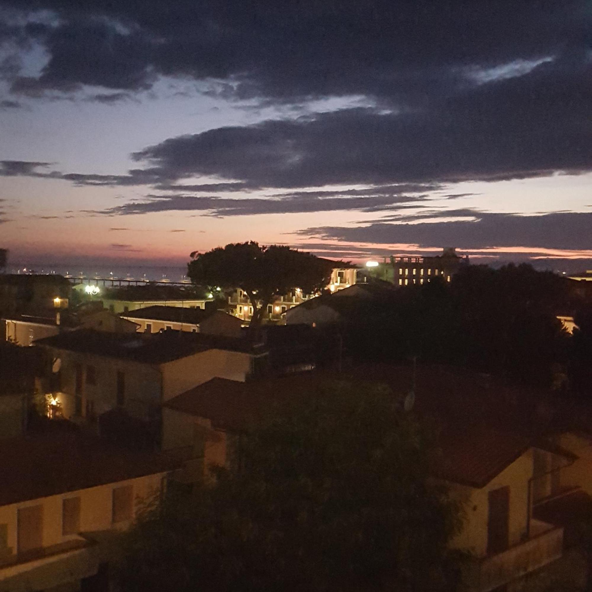 Hotel Villa Barsanti ปิเอตราซานตา ภายนอก รูปภาพ