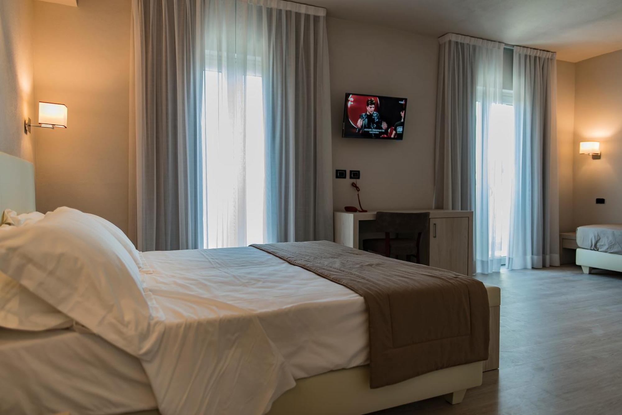 Hotel Villa Barsanti ปิเอตราซานตา ภายนอก รูปภาพ