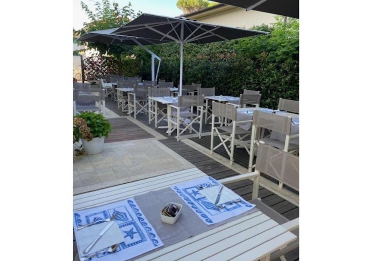 Hotel Villa Barsanti ปิเอตราซานตา ภายนอก รูปภาพ