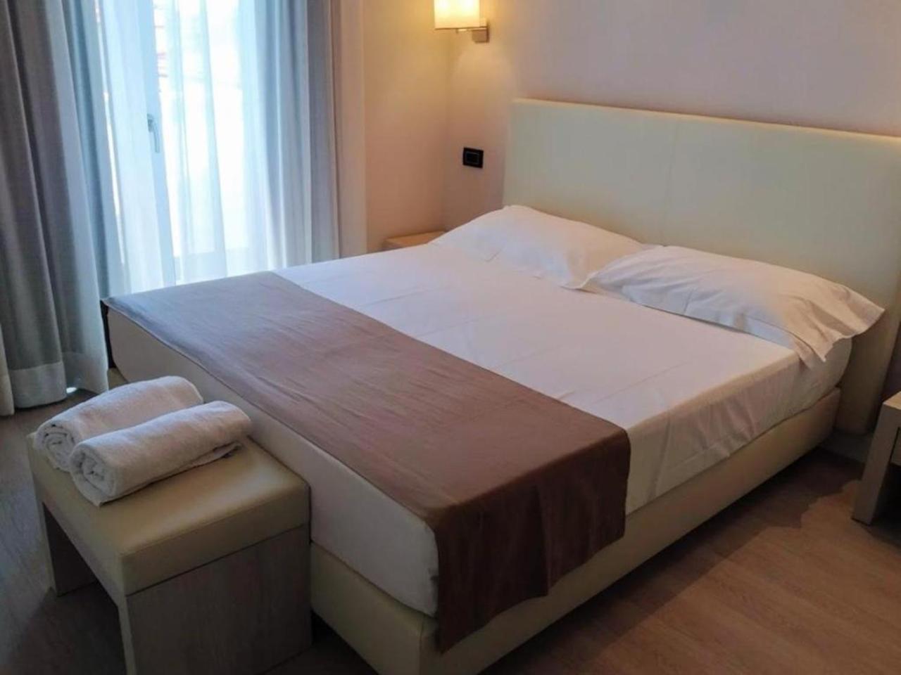 Hotel Villa Barsanti ปิเอตราซานตา ภายนอก รูปภาพ