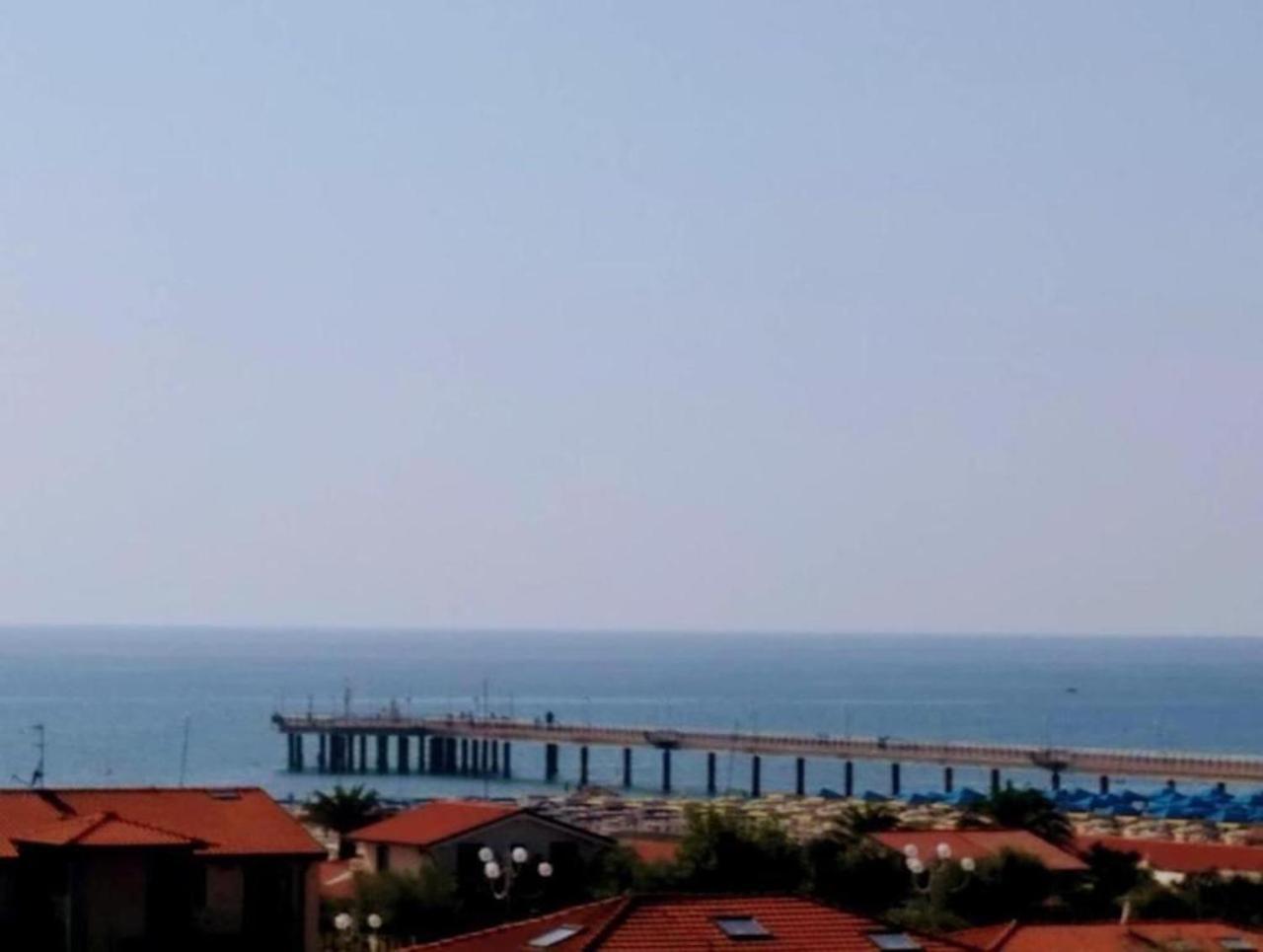 Hotel Villa Barsanti ปิเอตราซานตา ภายนอก รูปภาพ